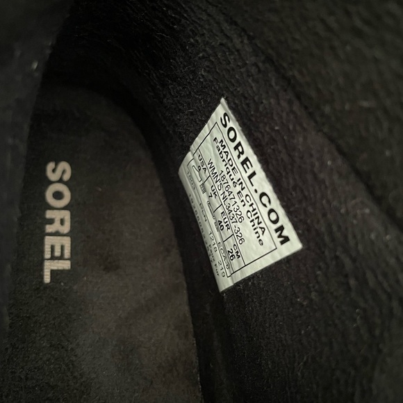 Sorel Winter Boots - Picture 6 of 7